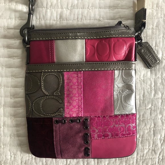 Coach crossbody bag. Like new. - Picture 1 of 3